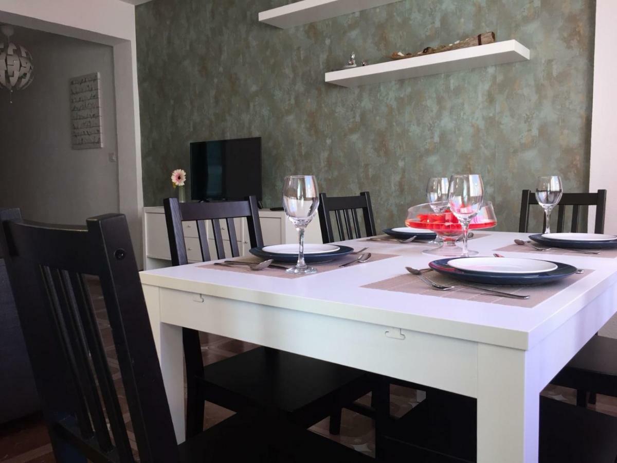 Apartamento Angelinma Apartment มาลากา ภายนอก รูปภาพ
